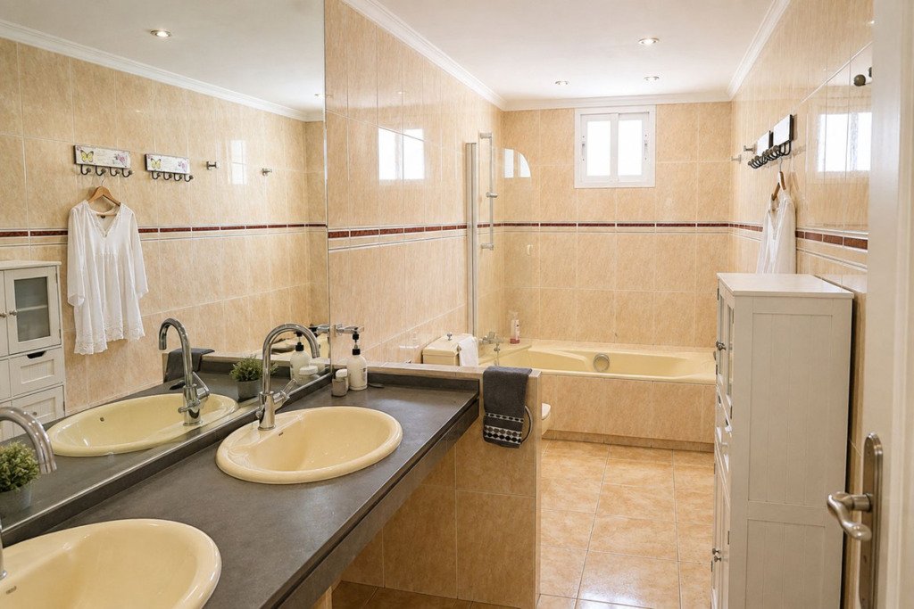 Villa – Chalet — Marbella