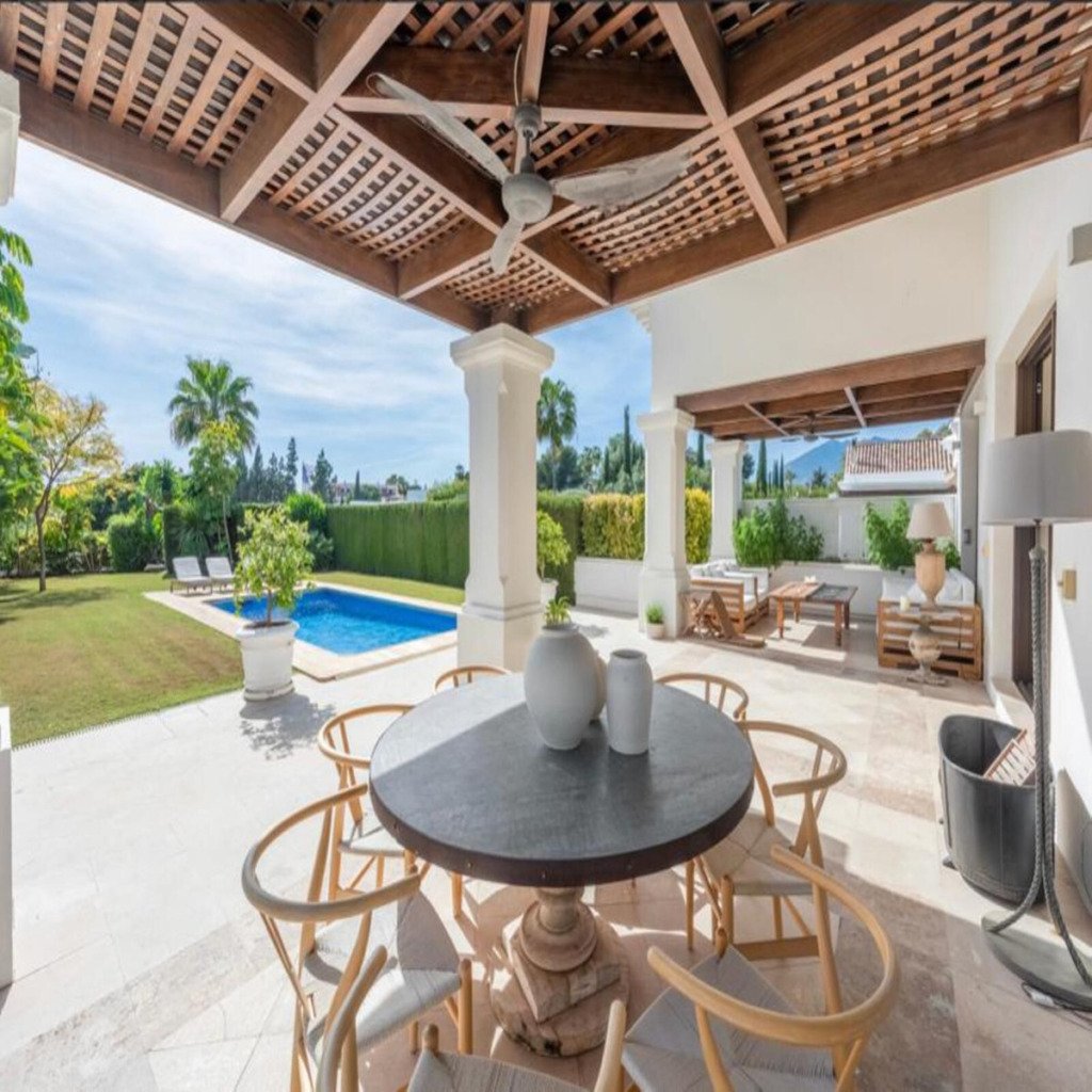 Detached Villa — The Golden Mile