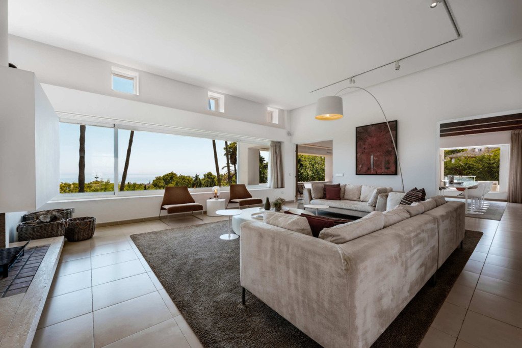 Detached Villa — The Golden Mile