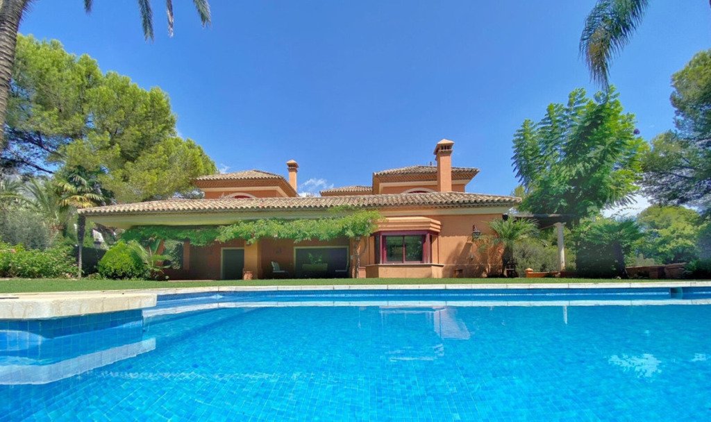 Villa – Chalet — Sierra Blanca