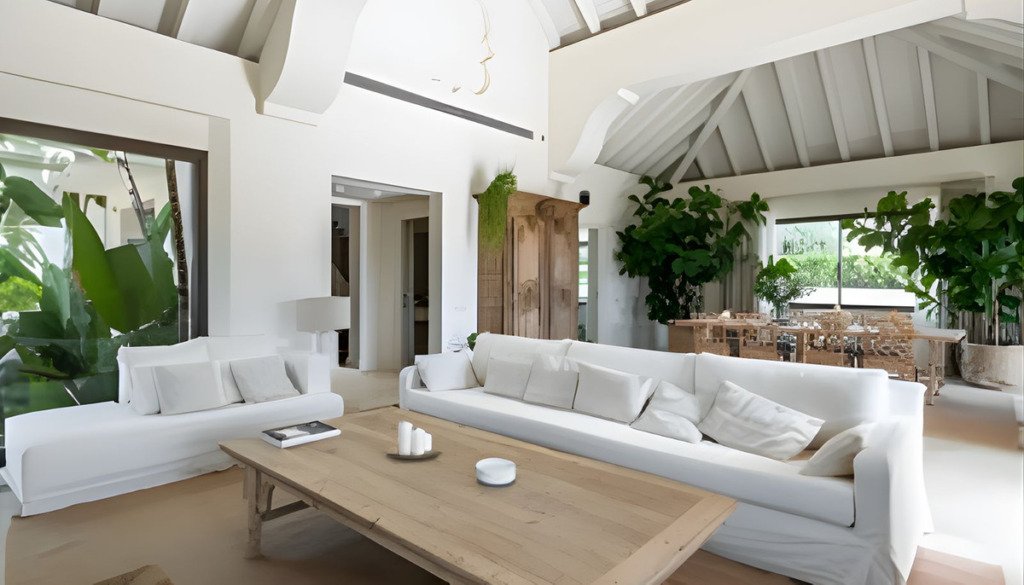 Detached Villa — The Golden Mile