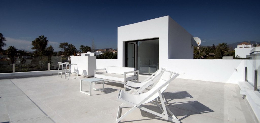 Detached Villa — Nueva Andalucía