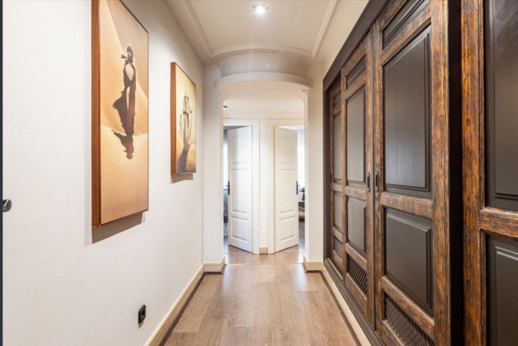 Detached Villa — The Golden Mile