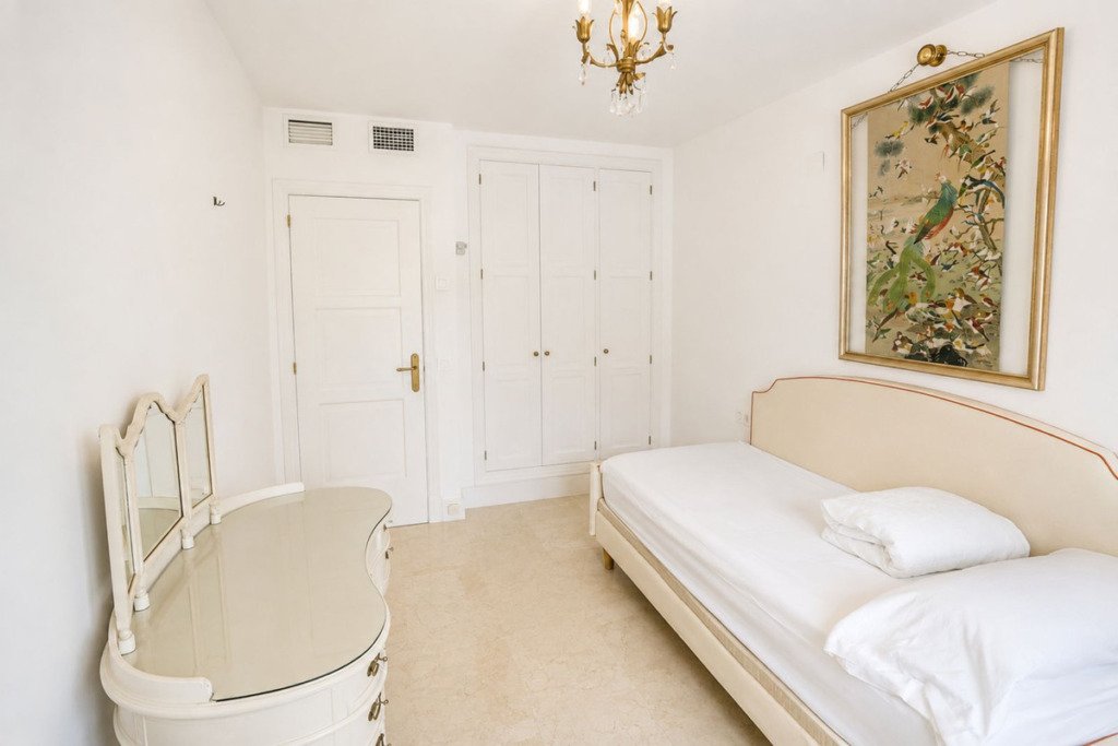 Apartamento Planta Media — Marbella