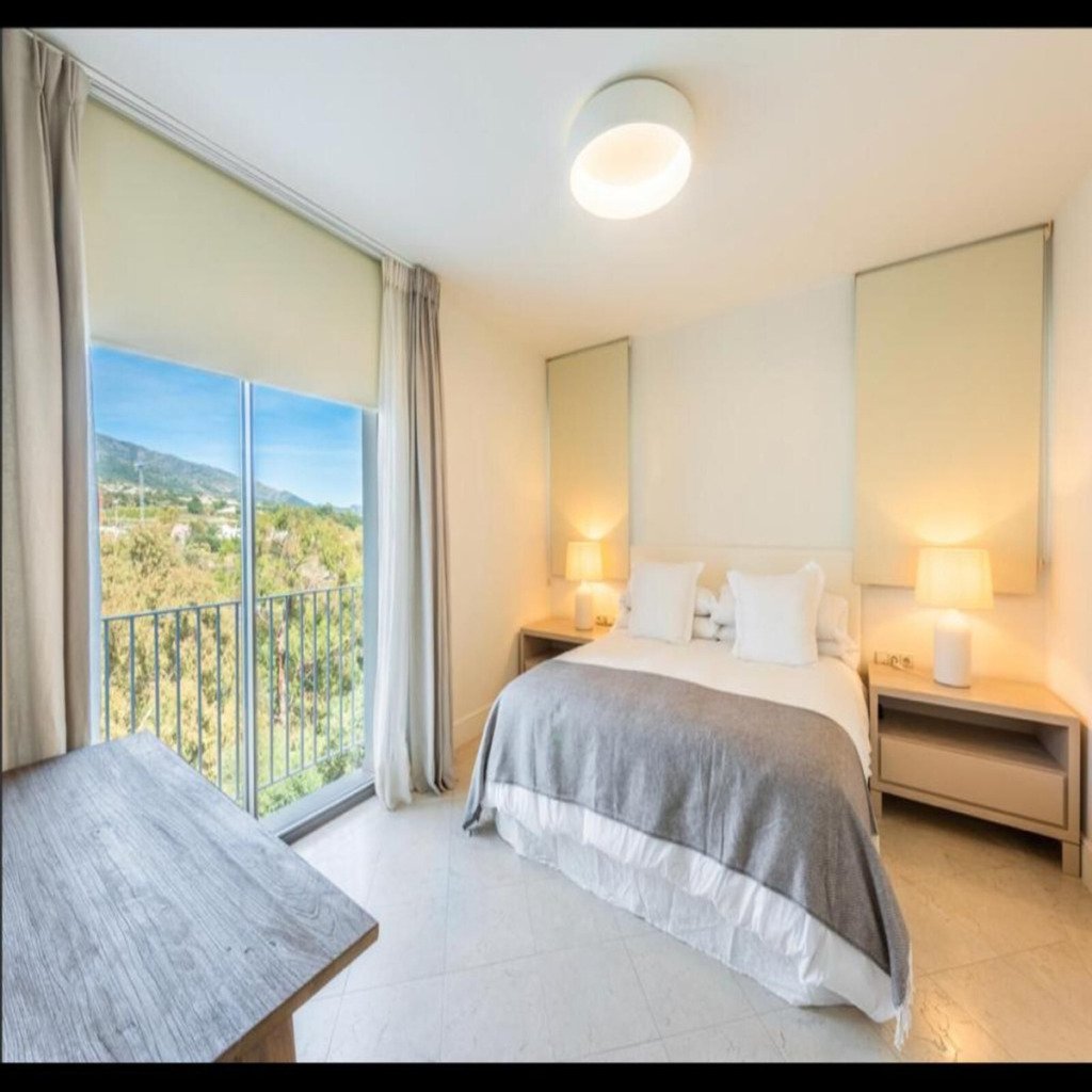 Detached Villa — The Golden Mile