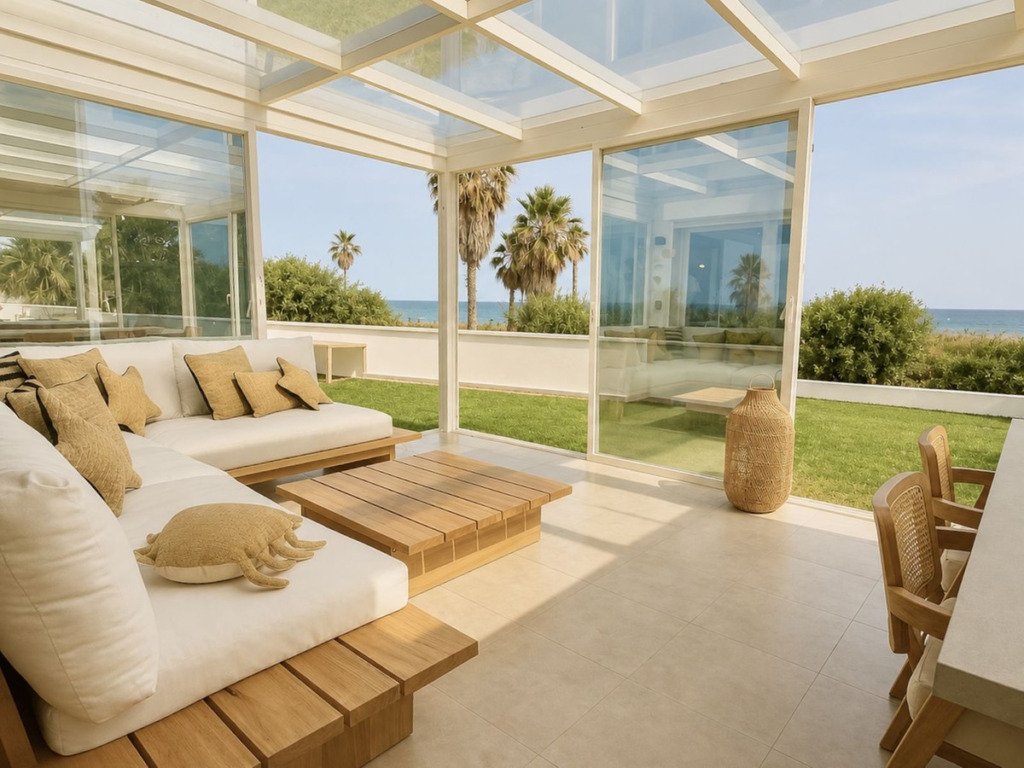 Detached Villa — New Golden Mile