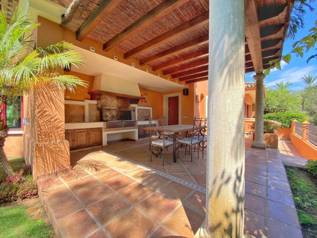 Villa – Chalet — Sierra Blanca