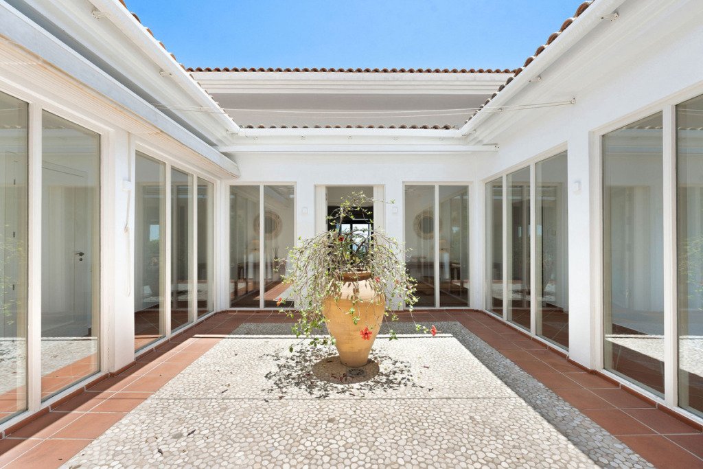 Detached Villa — Benahavís