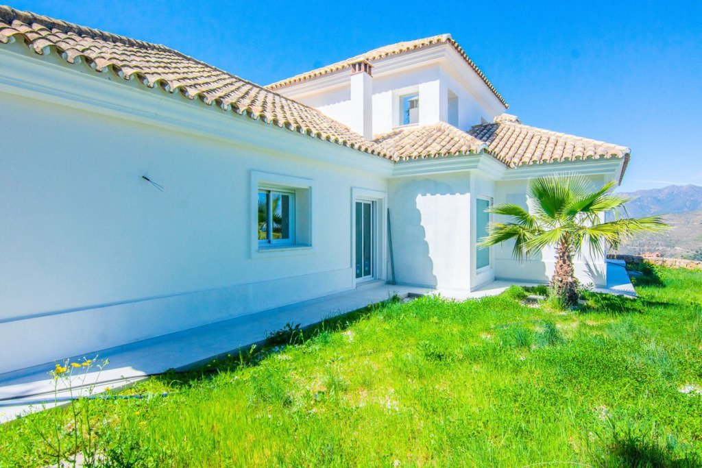 Villa – Chalet — La Mairena