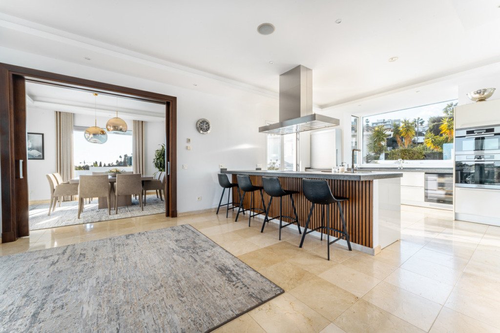 Villa – Chalet — Benahavís