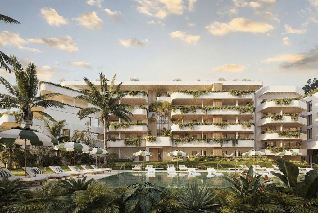 Middle Floor Apartment — Marbella