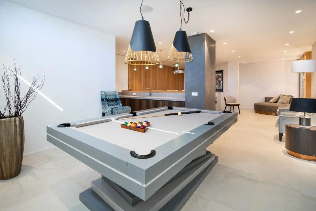 Detached Villa — Nueva Andalucía