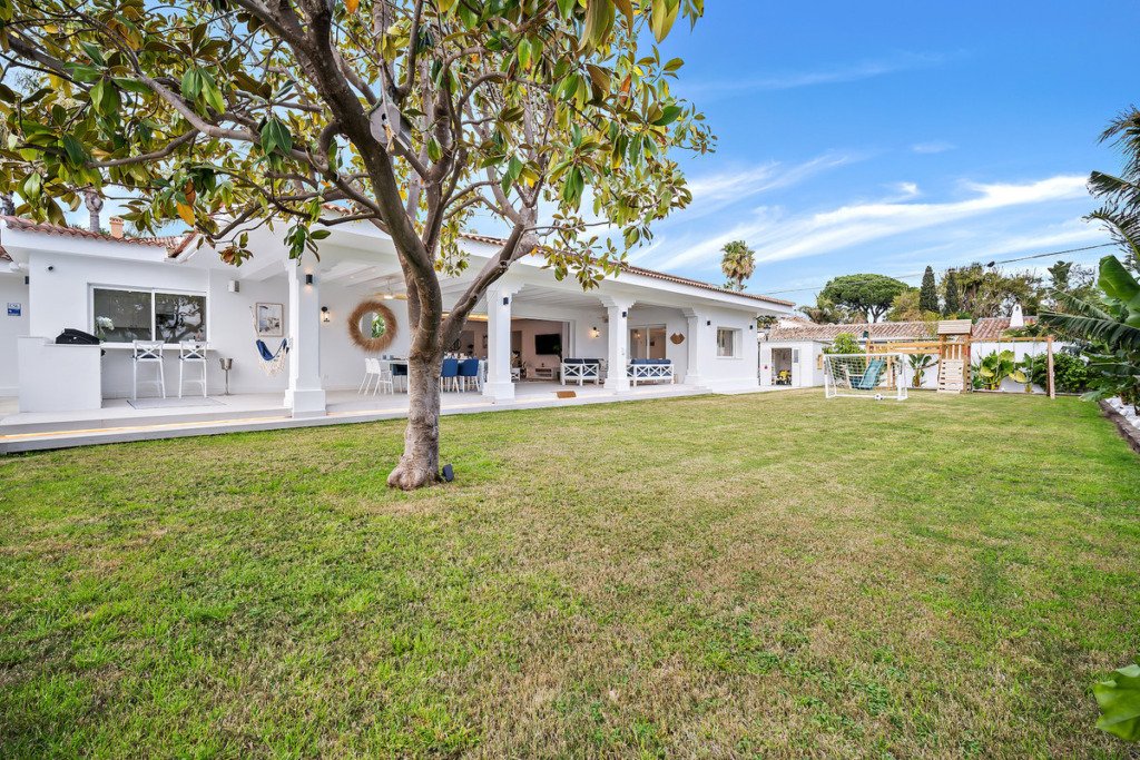 Detached Villa — Cortijo Blanco