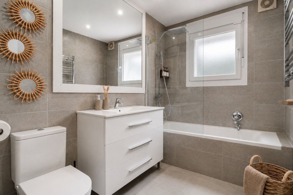 Detached Villa — New Golden Mile