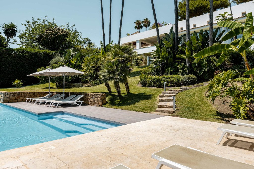 Detached Villa — The Golden Mile