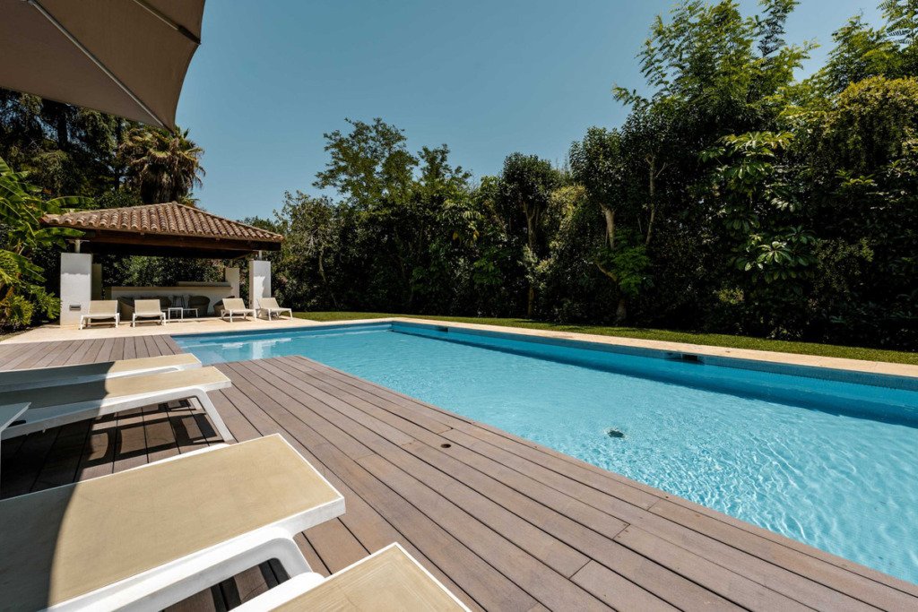 Detached Villa — The Golden Mile
