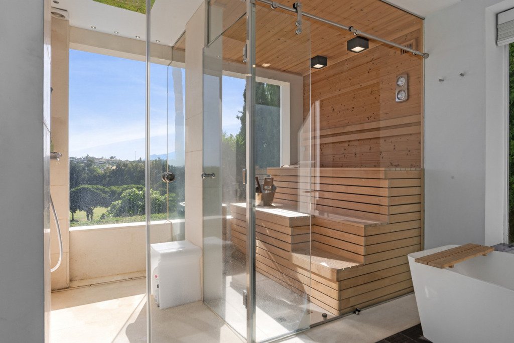 Villa – Chalet — Nueva Andalucía