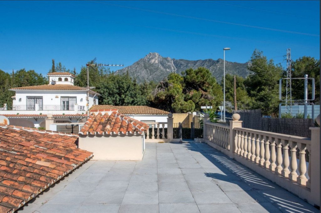 Detached Villa — The Golden Mile