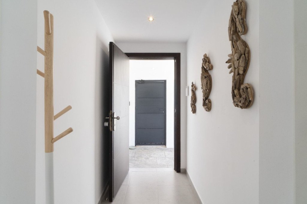 Detached Villa — New Golden Mile