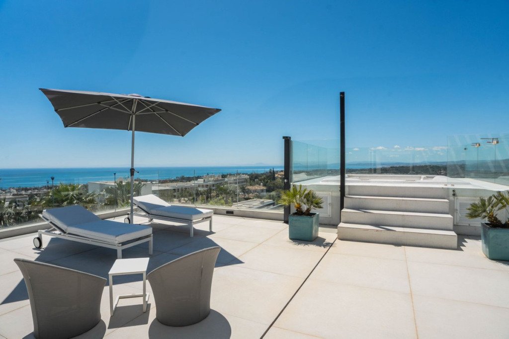 Detached Villa — Estepona