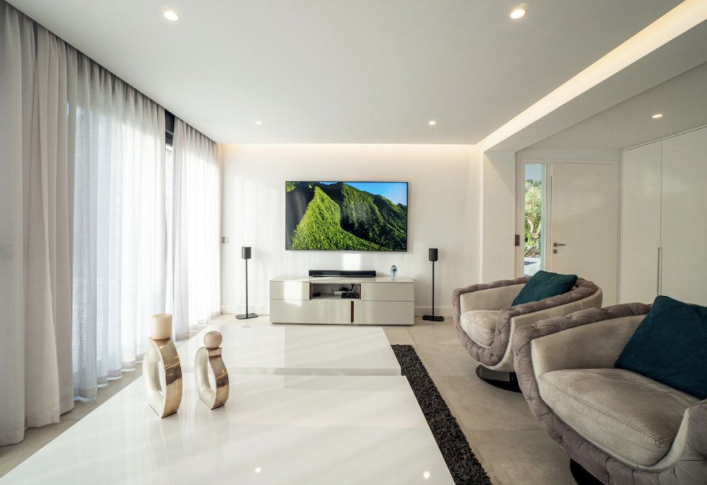 Detached Villa — Nueva Andalucía