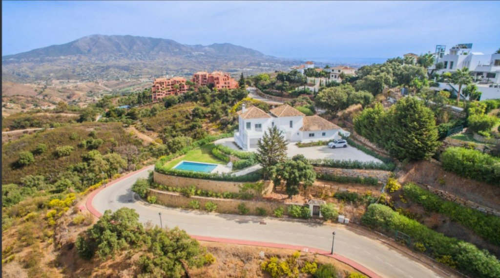 Villa – Chalet — La Mairena