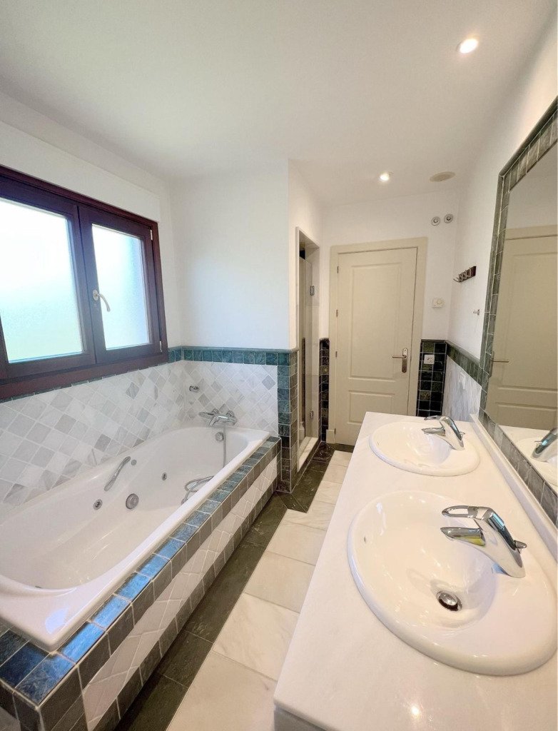 Apartamento Planta Media — The Golden Mile