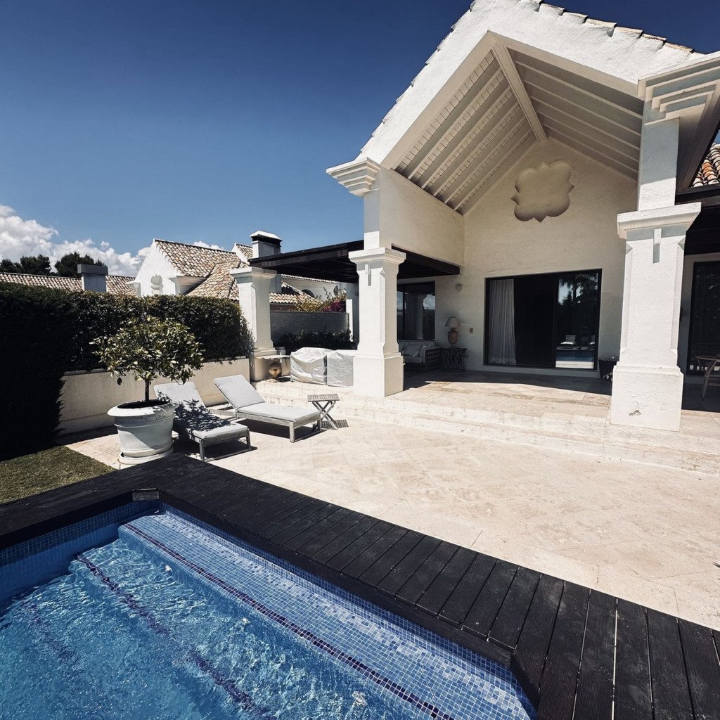 Detached Villa — The Golden Mile