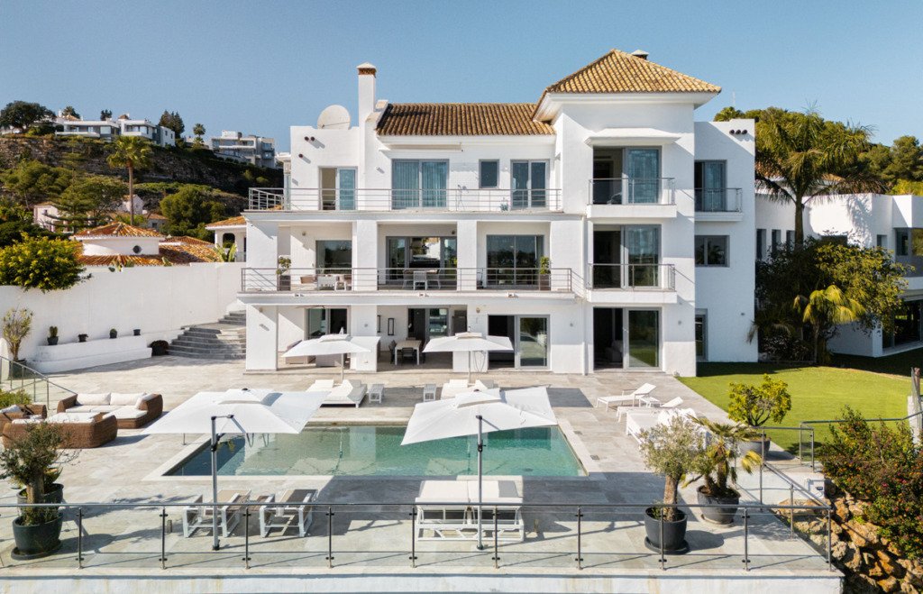 Villa – Chalet — Benahavís