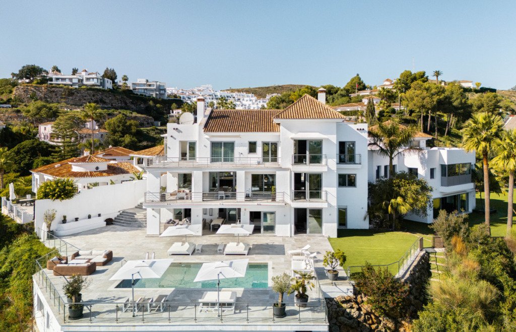 Villa – Chalet — Benahavís