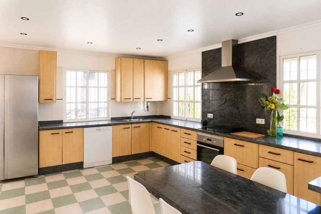 Villa – Chalet — Marbella