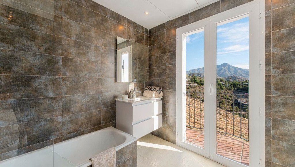 Villa – Chalet — El Madroñal