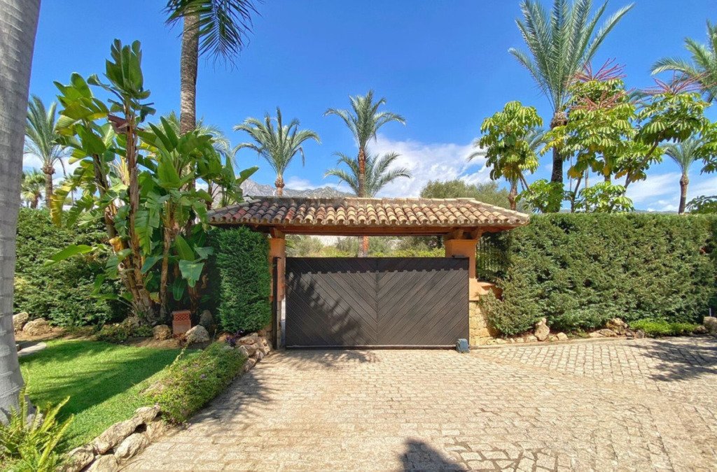 Villa – Chalet — Sierra Blanca