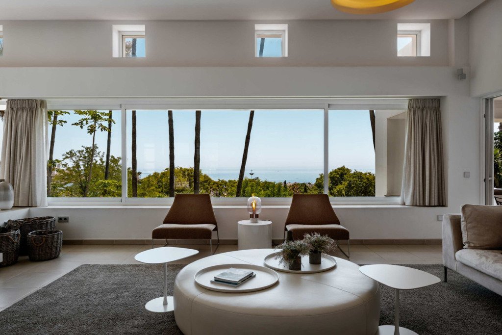 Detached Villa — The Golden Mile