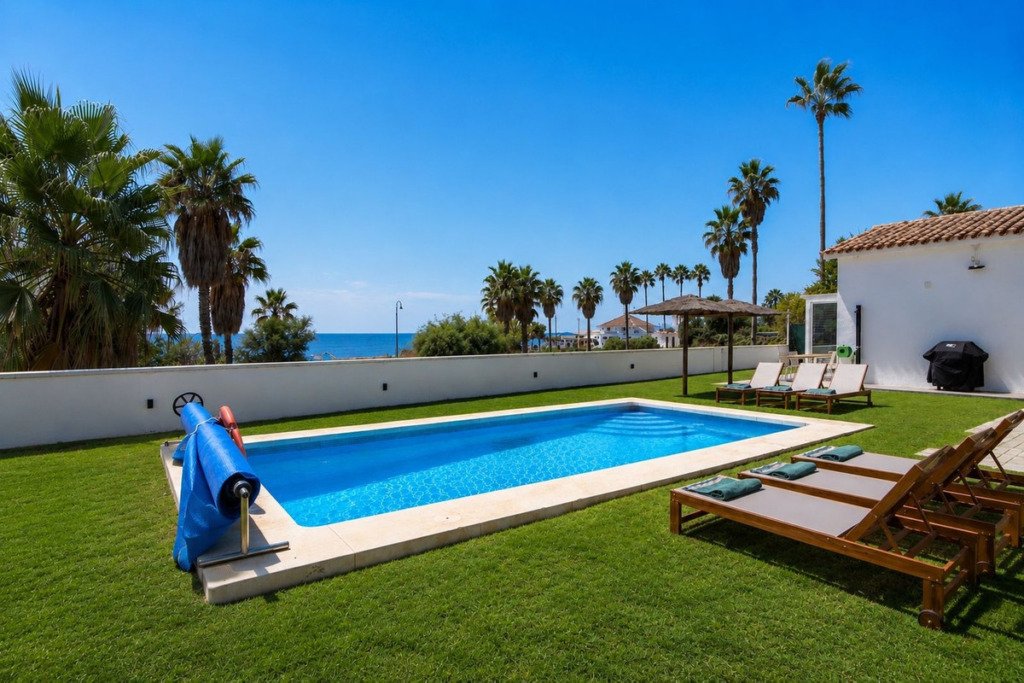 Detached Villa — New Golden Mile