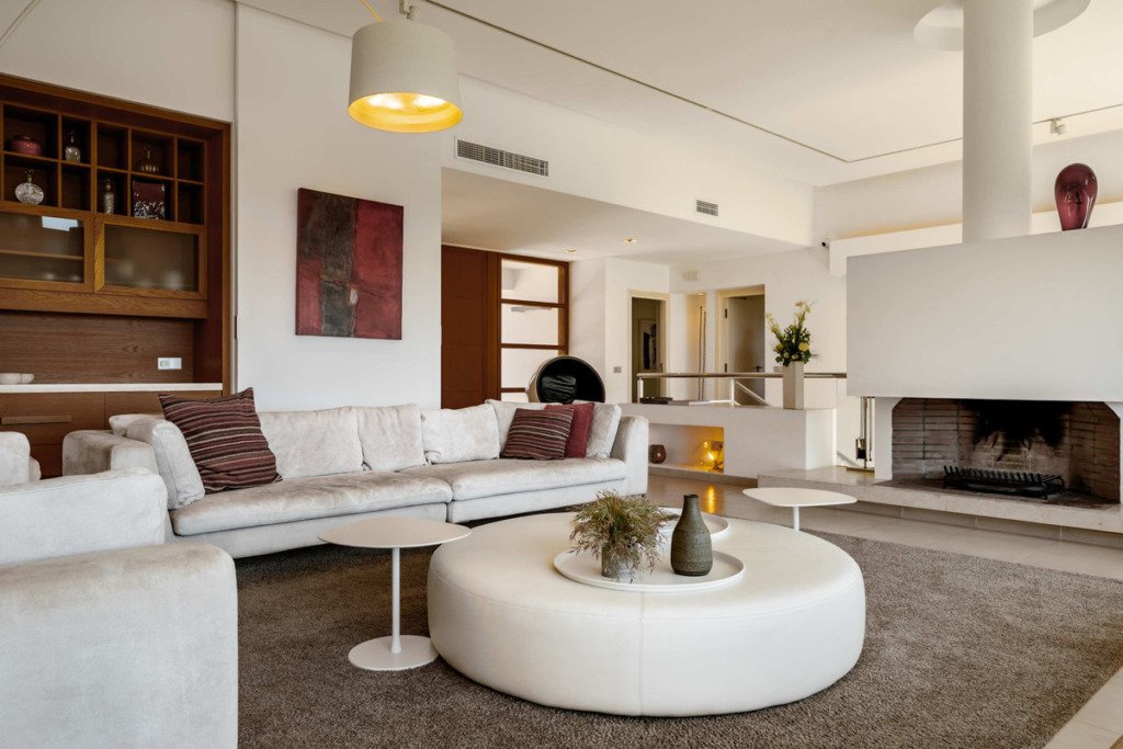 Detached Villa — The Golden Mile
