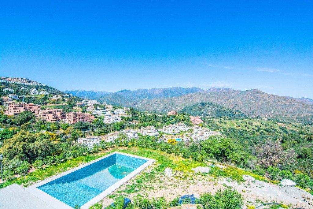 Detached Villa — La Mairena