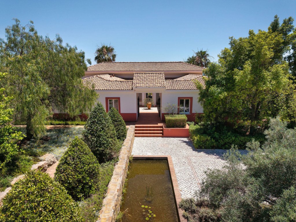 Detached Villa — Benahavís