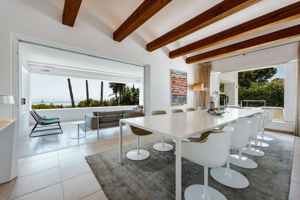 Detached Villa — The Golden Mile