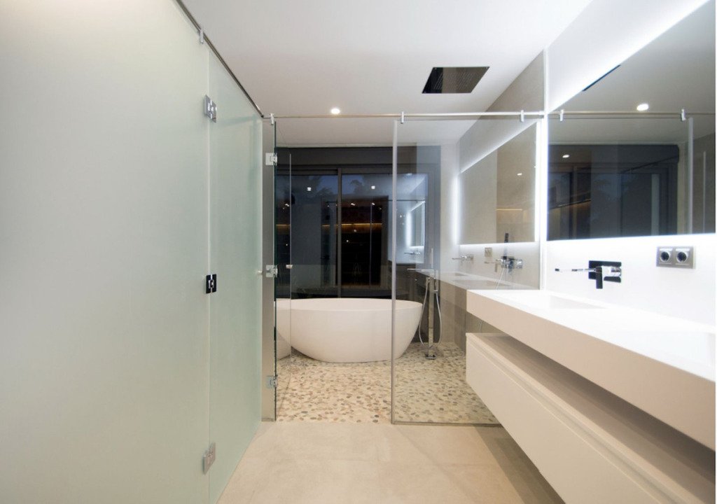 Detached Villa — Nueva Andalucía