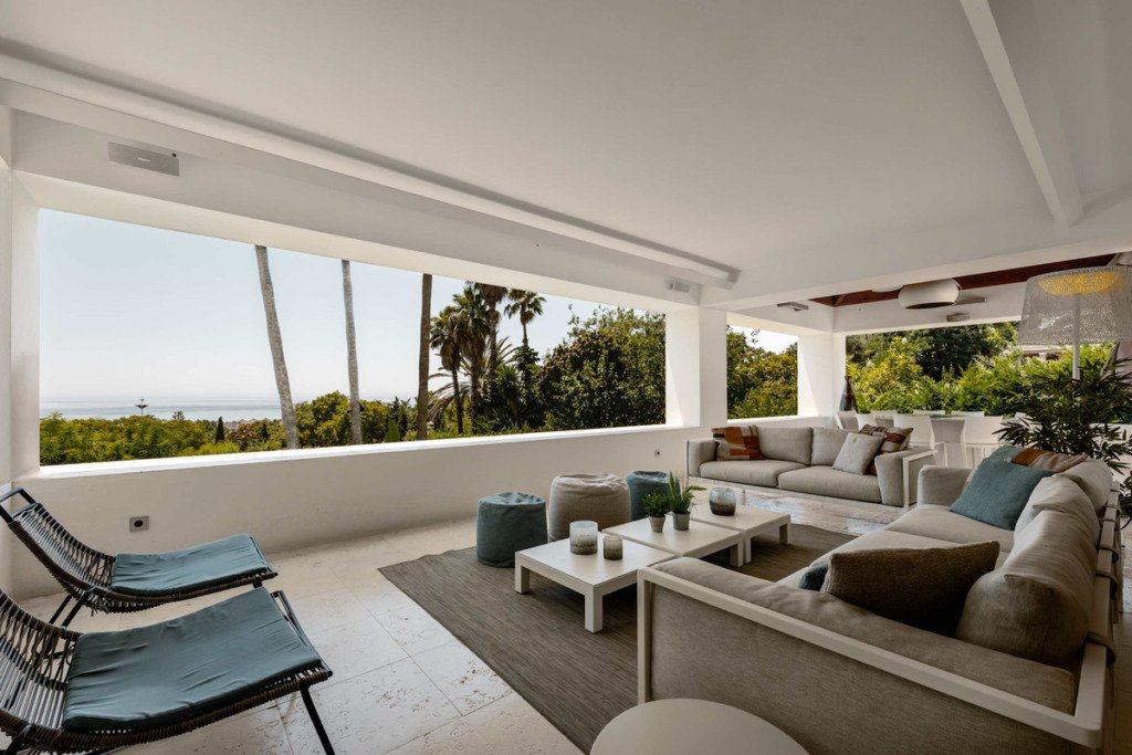 Detached Villa — The Golden Mile