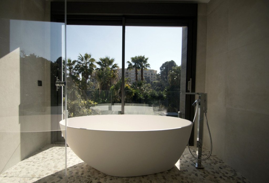 Detached Villa — Nueva Andalucía