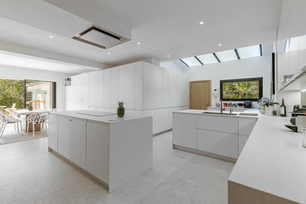 Villa – Chalet — Atalaya