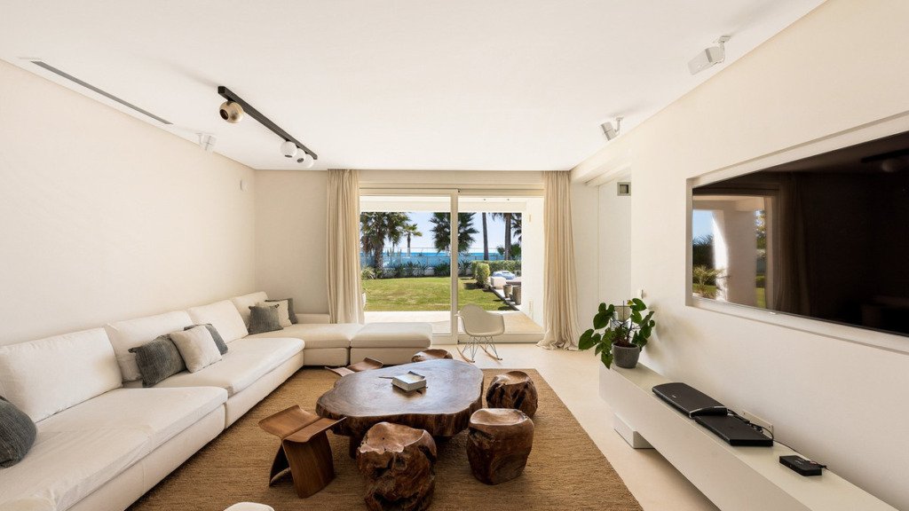 Villa – Chalet — The Golden Mile