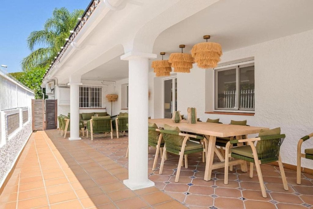 Villa – Chalet — Marbella