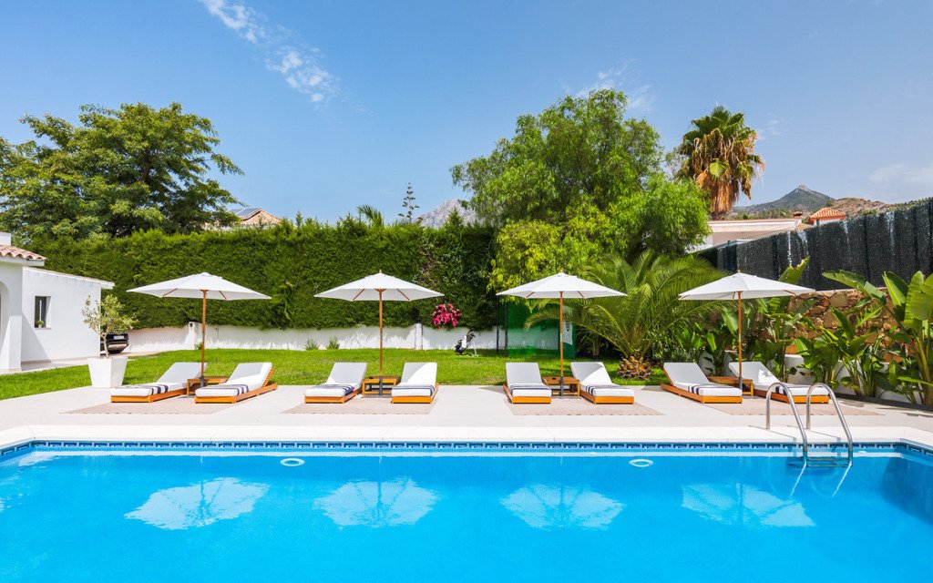 Villa – Chalet — Marbella