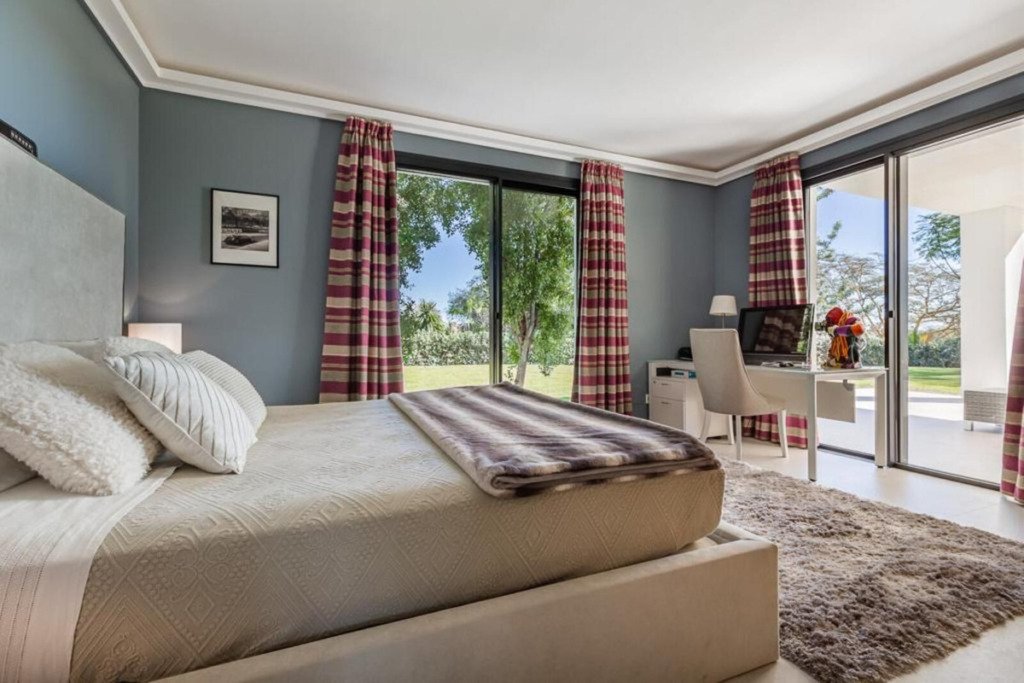 Villa – Chalet — Atalaya