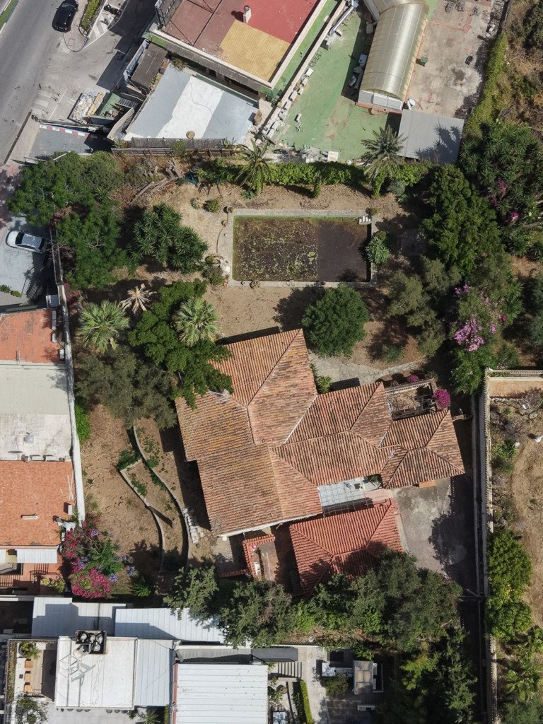 Local comercial — Nueva Andalucía