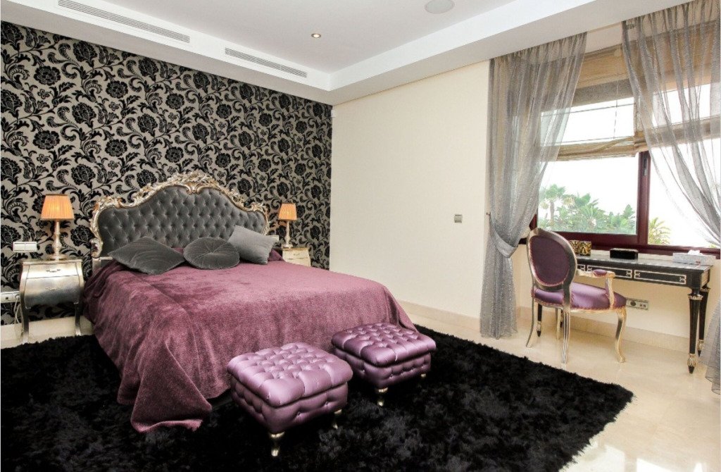 Middle Floor Apartment — Puerto Banús