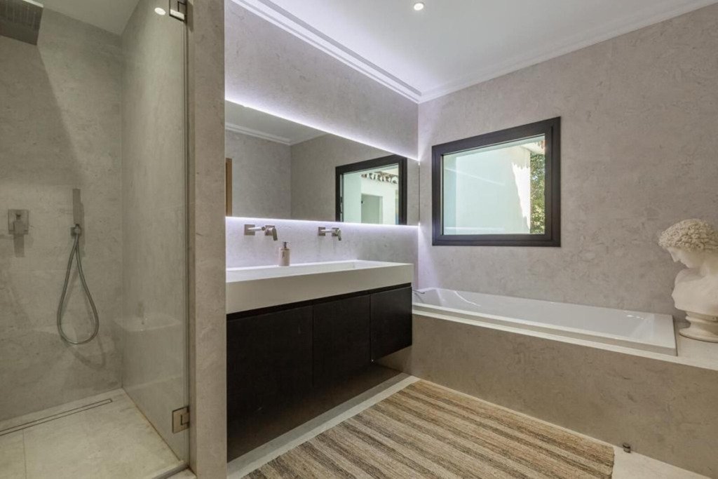 Villa – Chalet — Atalaya